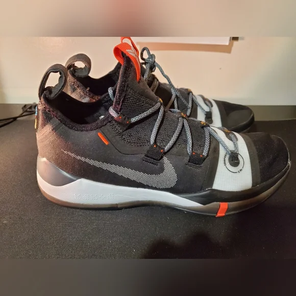 Nike Kobe AD (10m)